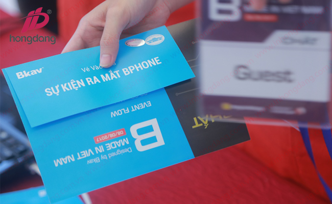 ve-su-kien-ra-mat-bphone