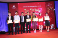 Hình ảnh cho bài viết Khen thưởng nhân viên xuất sắc năm 2016